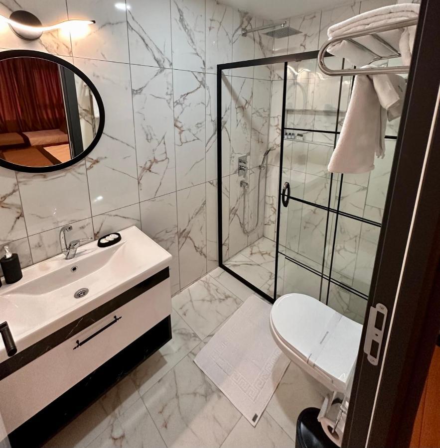Skymoon Istanbul Airport Hotel Arnavutkoy Bilik gambar